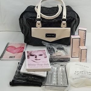 🦋 Mary Kay bag with makeups